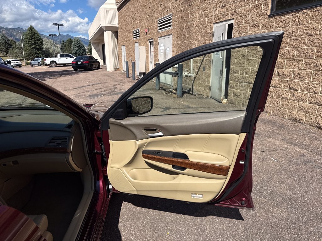 Used 2009 Honda Accord EX-L image 28