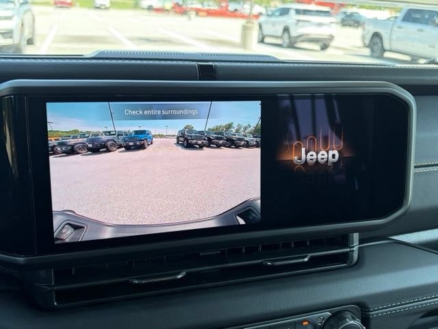 New 2026 Jeep Gladiator Sport AWD/4WD image 3