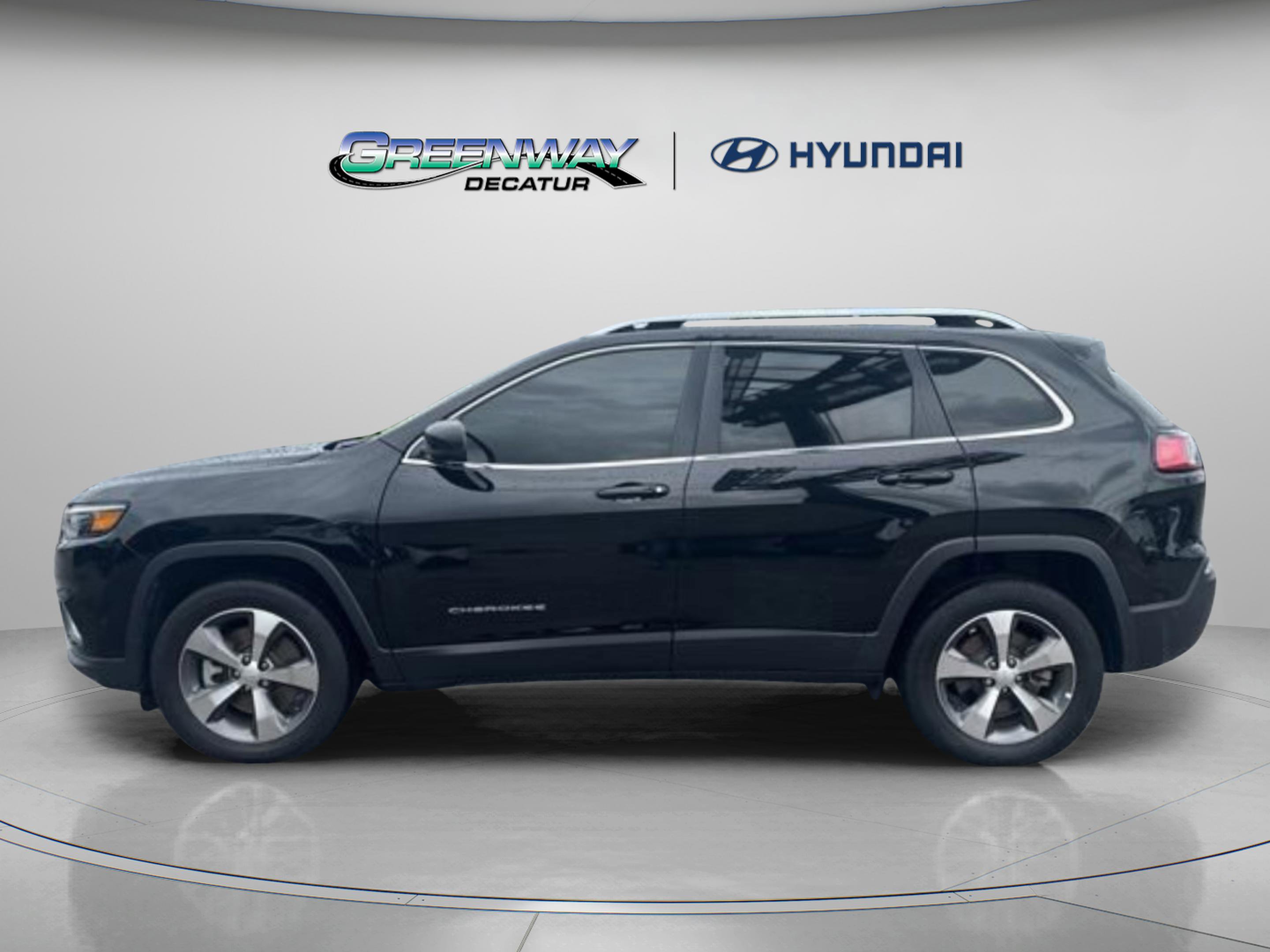 Used 2021 Jeep Cherokee Limited w/ Elite Package AWD/4WD image 5