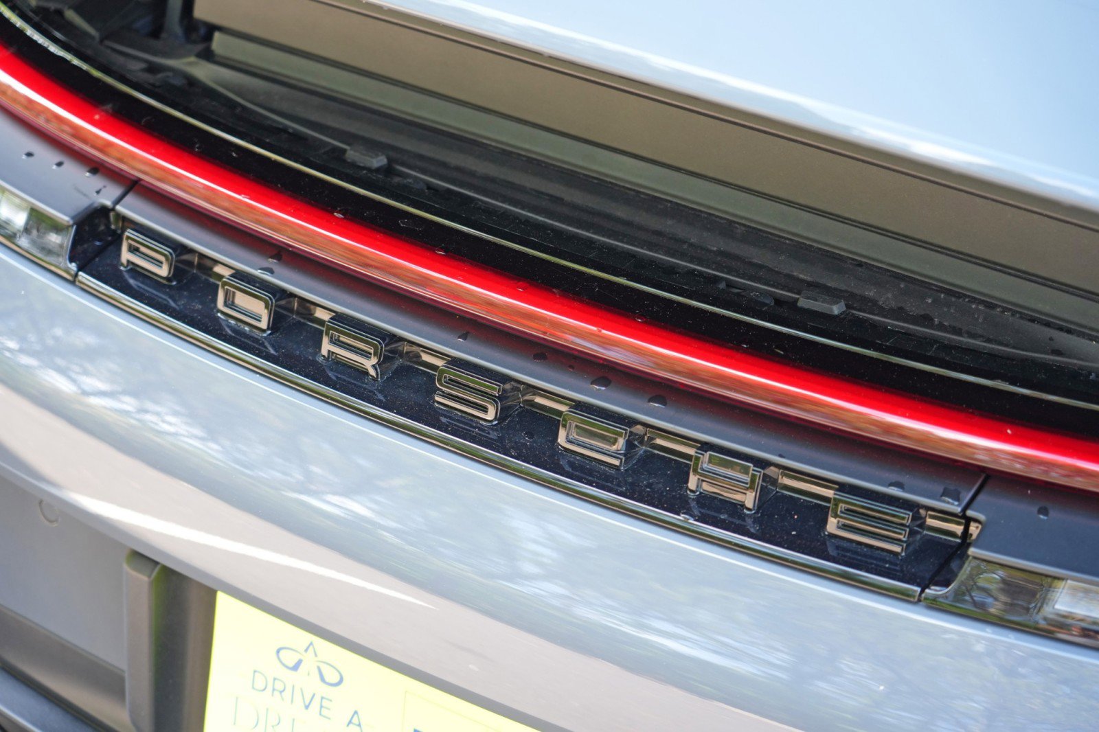 Used 2025 Porsche 911 Carrera w/ Premium Package RWD image 53