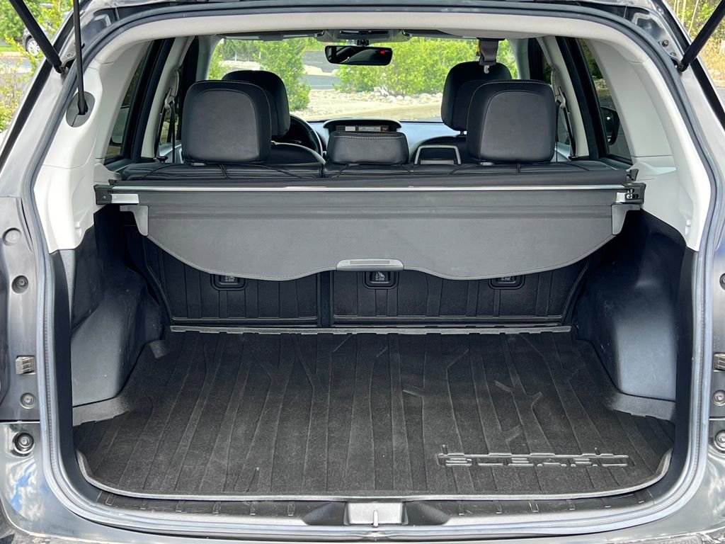 Used 2017 Subaru Forester 2.5i Limited w/ Protection Package #2 AWD/4WD image 32