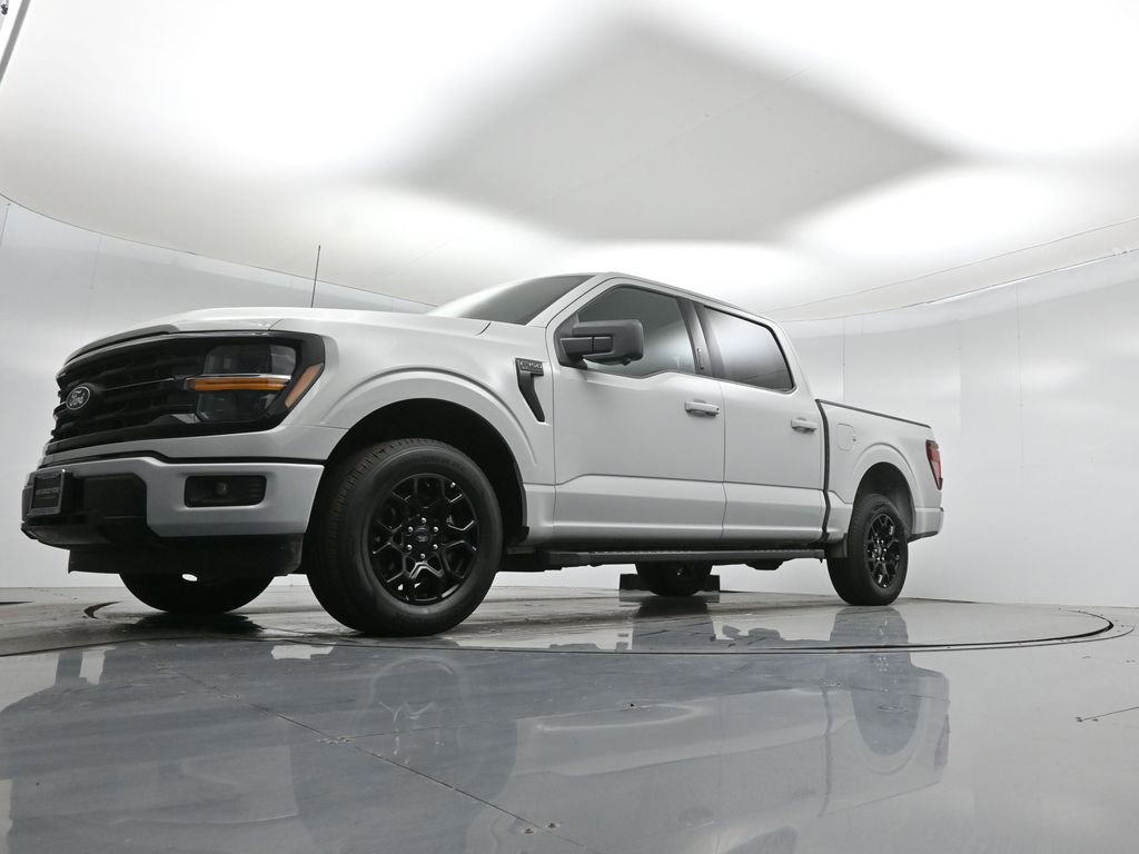 Used 2024 Ford F150 XLT w/ XLT Black Appearance Package image 45