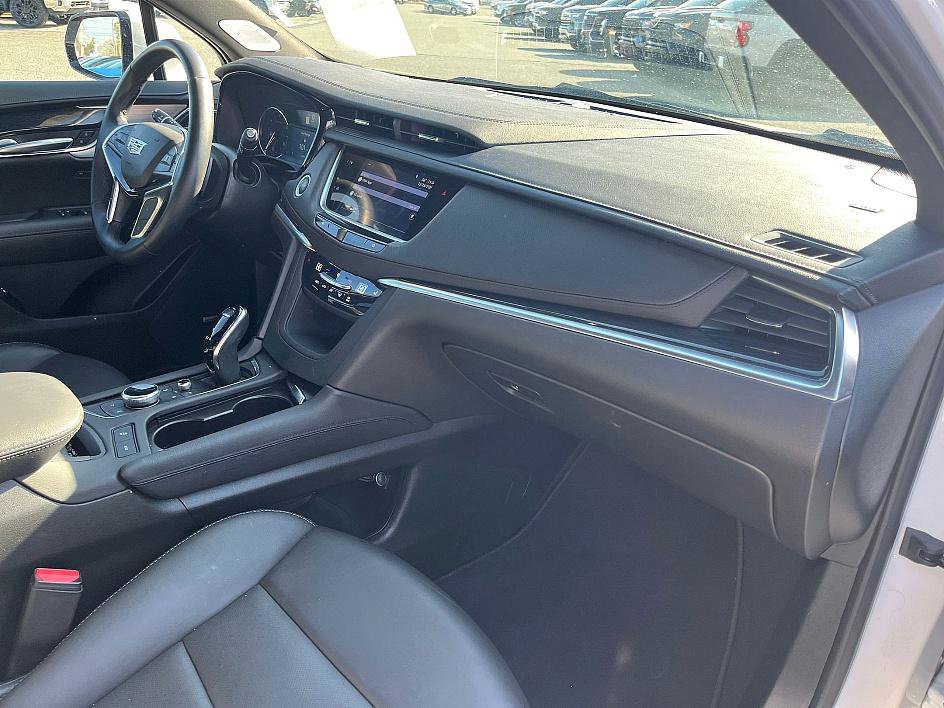 Certified 2025 Cadillac XT5 Premium Luxury image 37