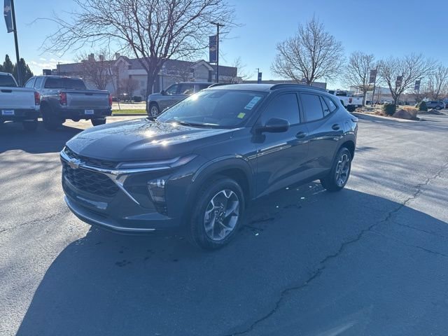 New 2026 Chevrolet Trax LT w/ Driver Confidence Package image 3