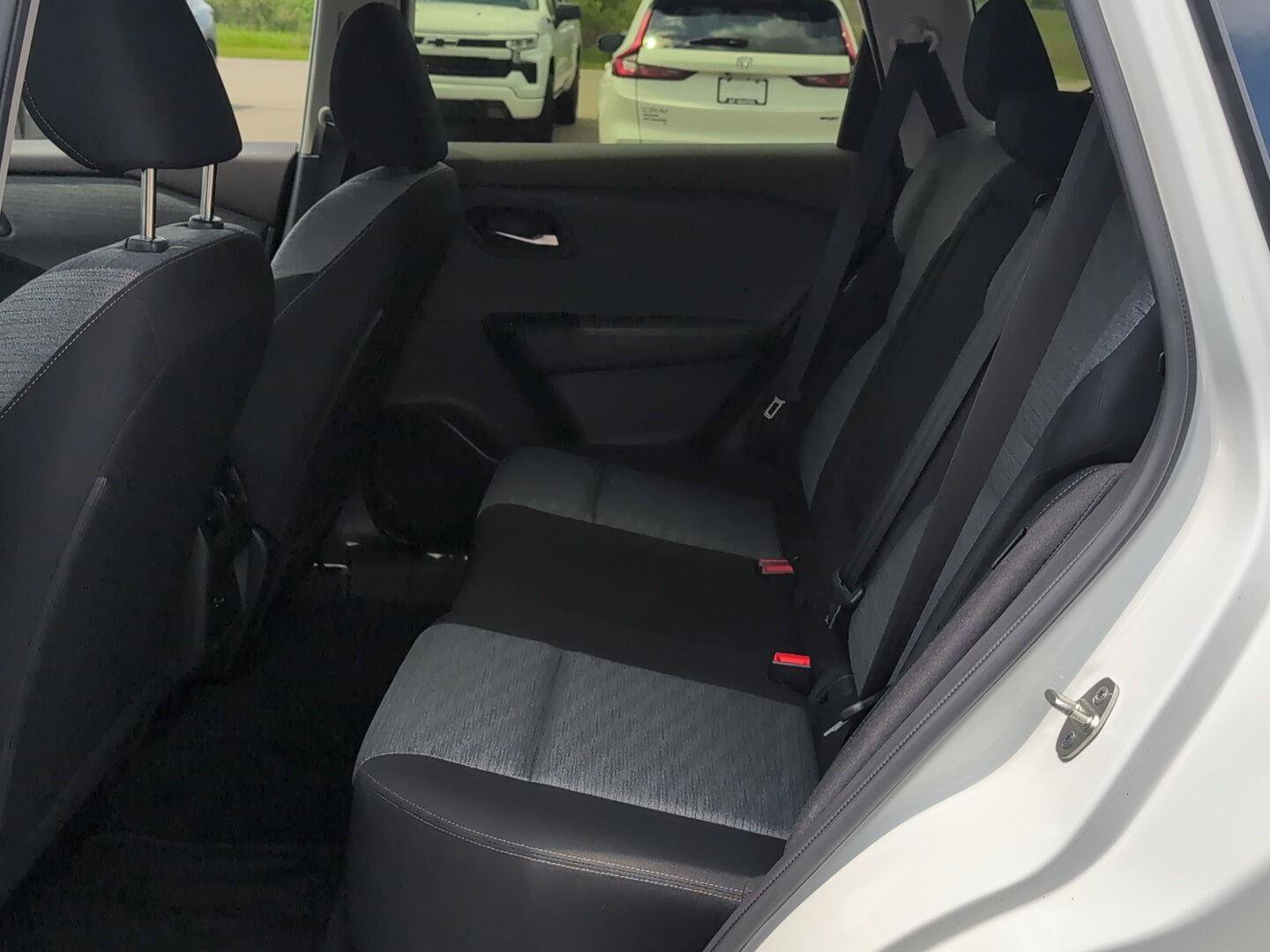 Used 2023 Nissan Rogue SV AWD/4WD image 13