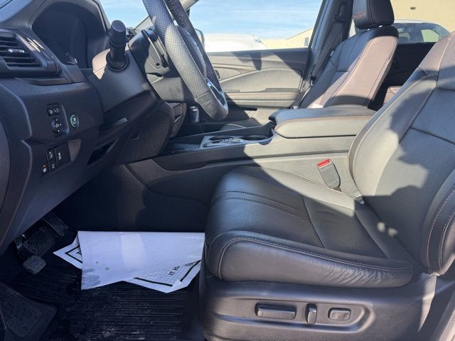 Used 2024 Honda Passport TrailSport image 14