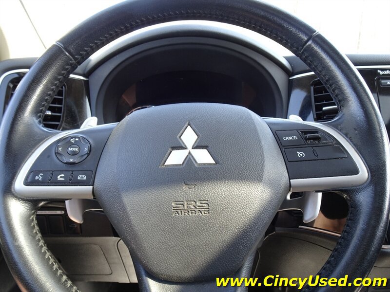 Used 2015 Mitsubishi Outlander GT AWD/4WD image 20