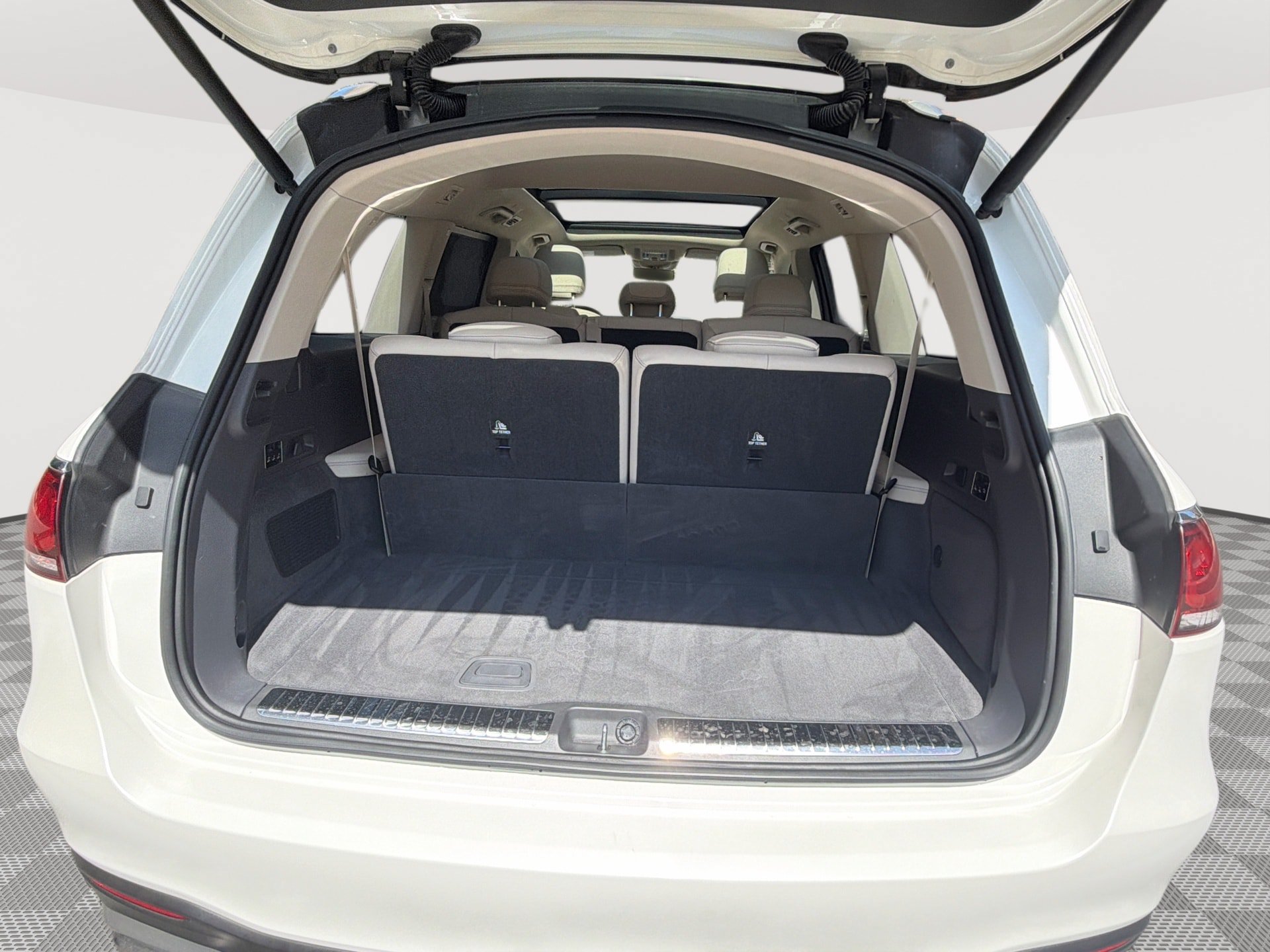 Used 2020 Mercedes-Benz GLS 580 4MATIC image 22