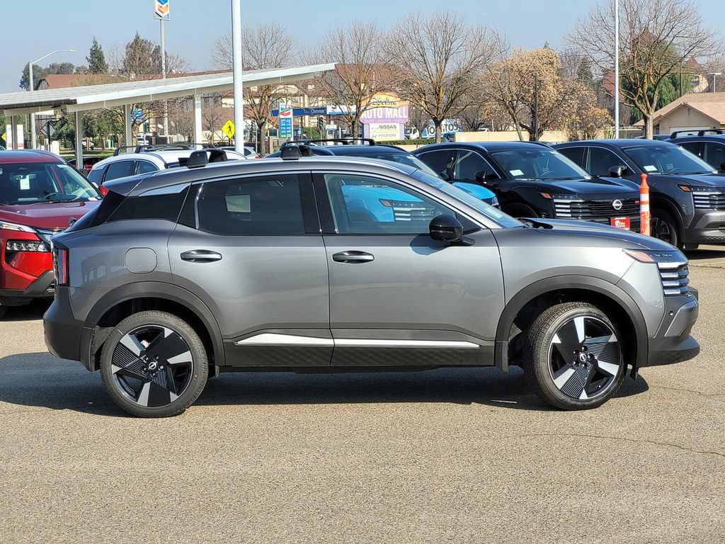 New 2026 Nissan Kicks SR FWD image 3