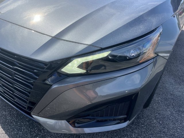 New 2026 Nissan Altima 2.5 SV FWD image 9