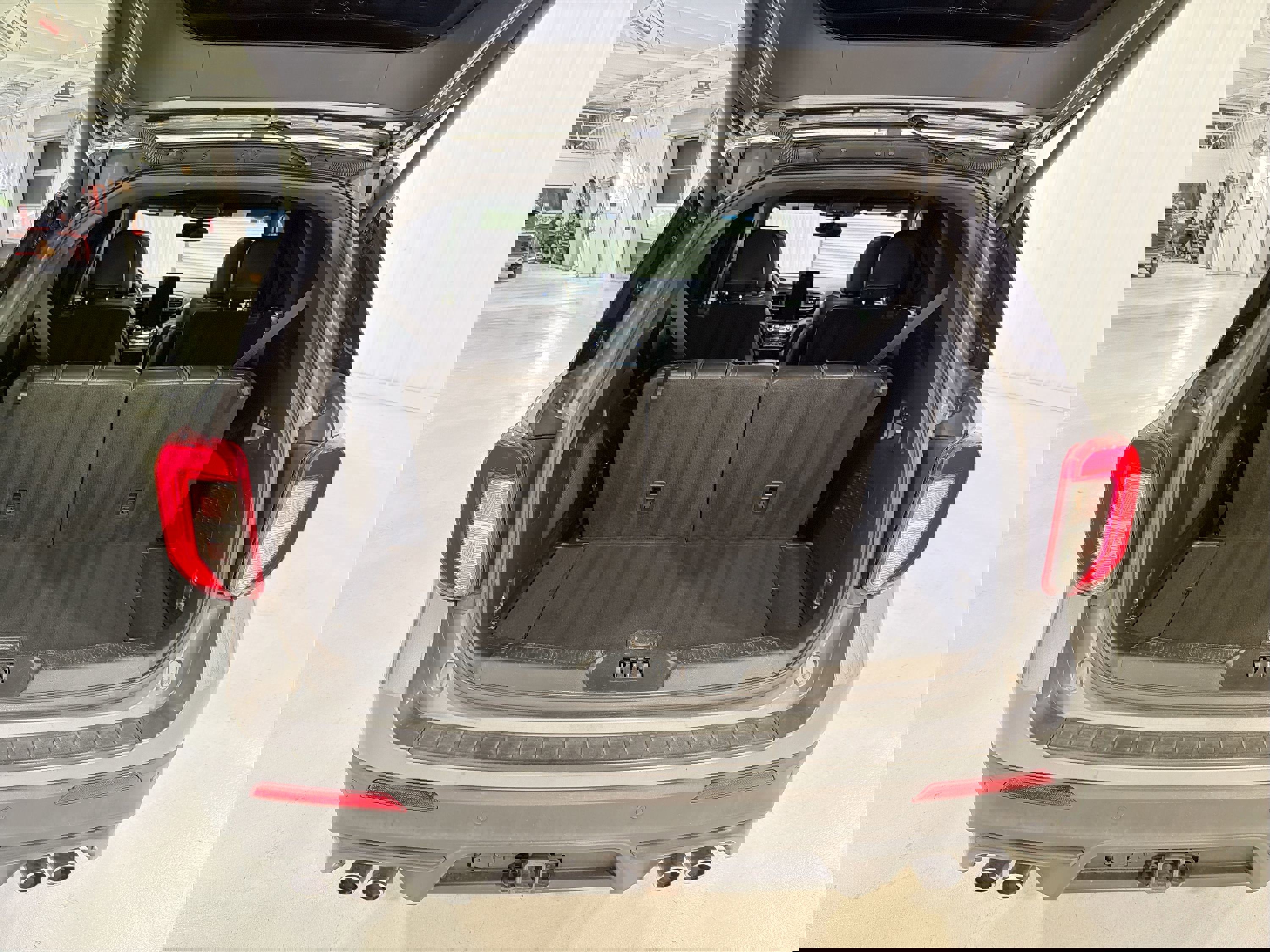 Used 2022 Ford Explorer ST w/ Equipment Group 401A image 29