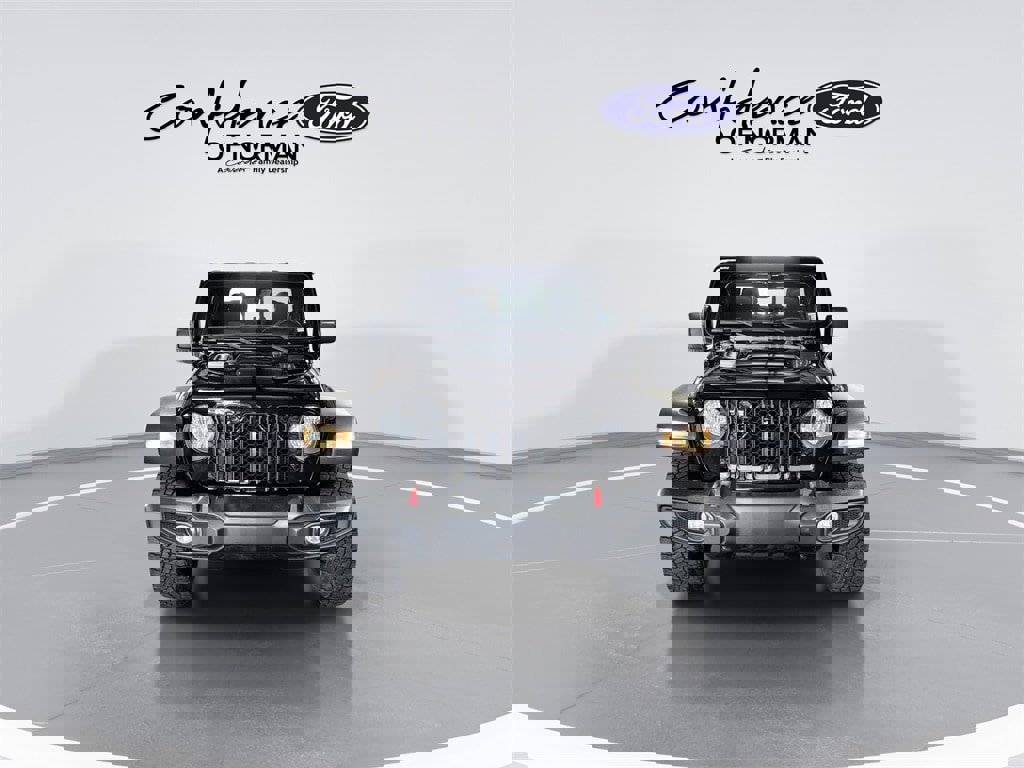 Used 2022 Jeep Gladiator Rubicon w/ Cold Weather Group image 2