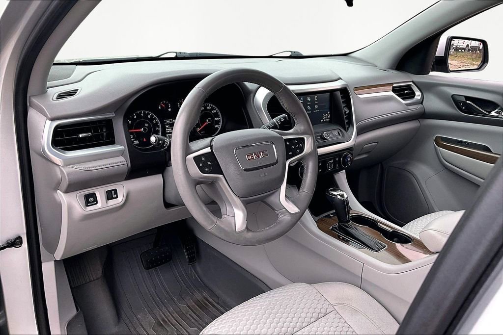 Used 2017 GMC Acadia SLE w/ LPO, Floor Liner Package image 14