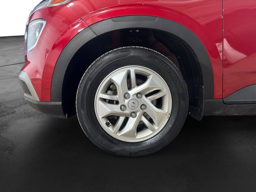 Used 2023 Hyundai Venue SE image 10