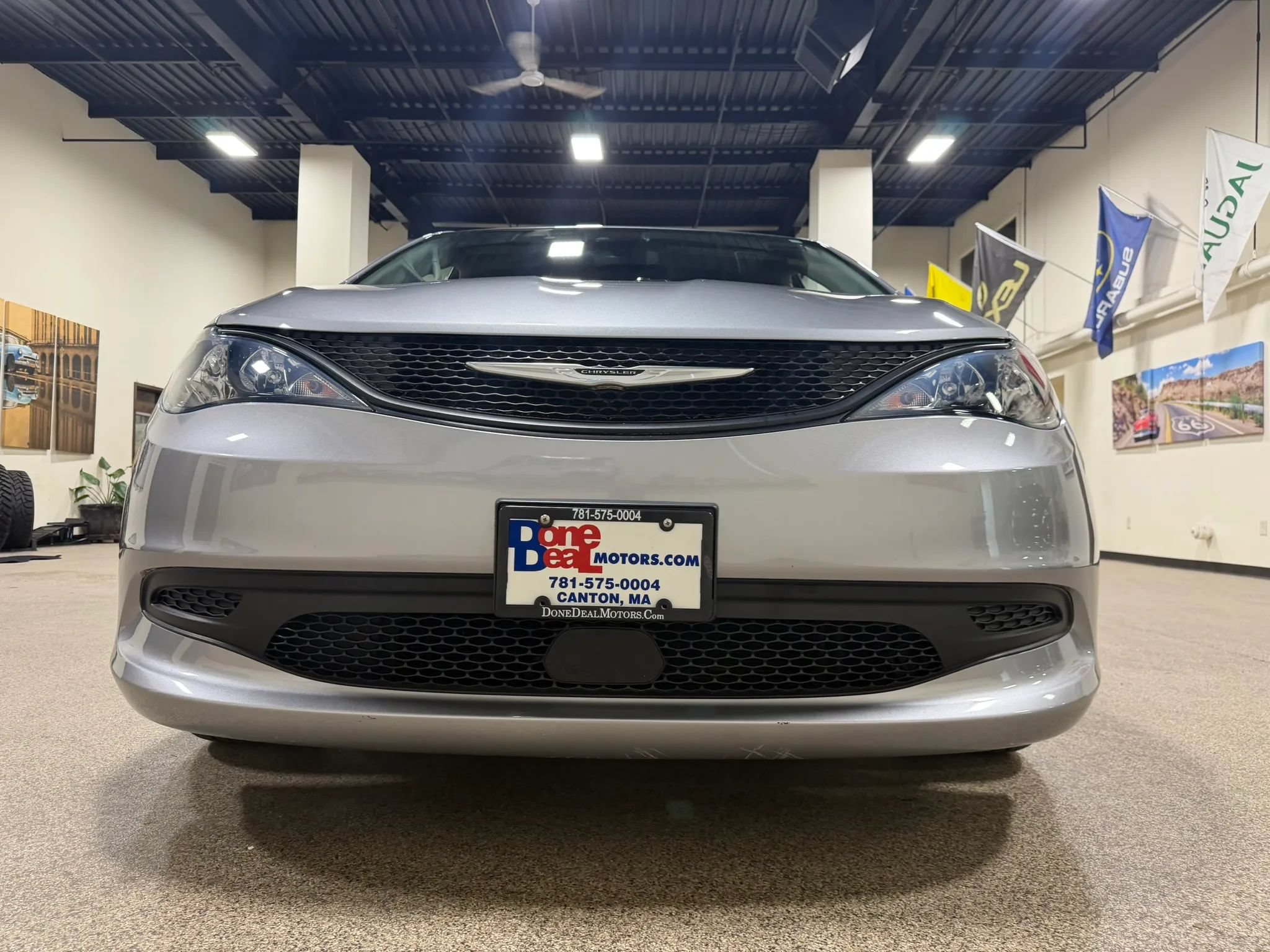 Used 2021 Chrysler Voyager L FWD image 12