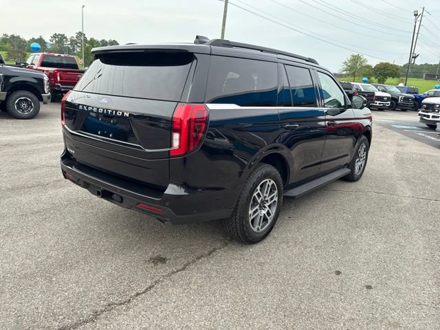 Used 2025 Ford Expedition Active AWD/4WD image 33