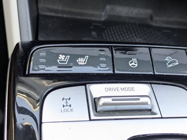 Used 2022 Hyundai Tucson Limited AWD/4WD image 30