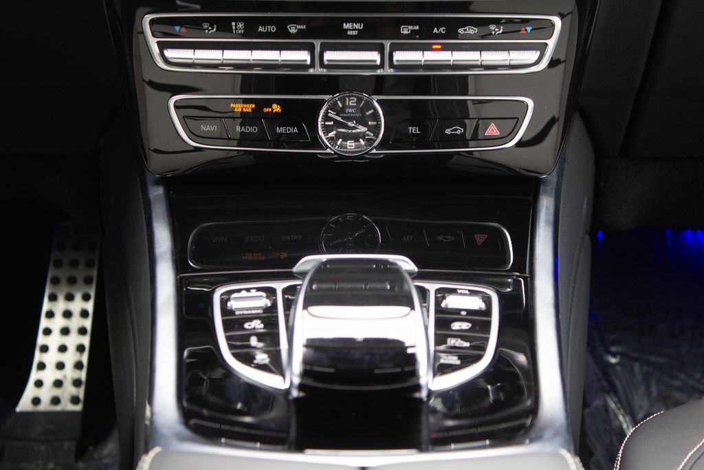 Used 2024 Mercedes-Benz G 63 AMG 4MATIC w/ Manufactur Interior Package image 20