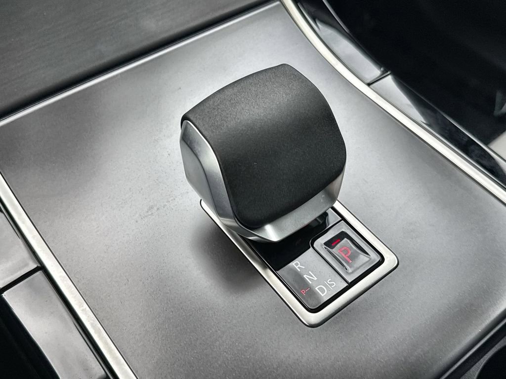 Used 2026 Land Rover Range Rover Velar S image 27