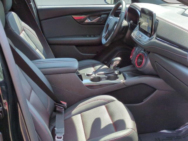 Used 2025 Chevrolet Blazer RS FWD image 30