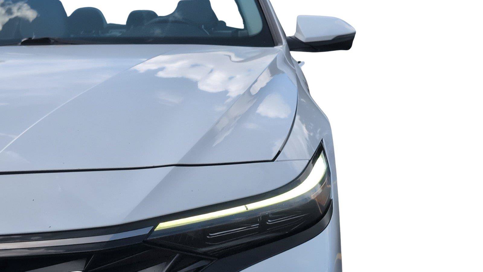 Used 2024 Hyundai Elantra Limited FWD image 12