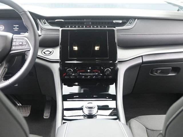 New 2026 Jeep Grand Cherokee L Laredo image 27