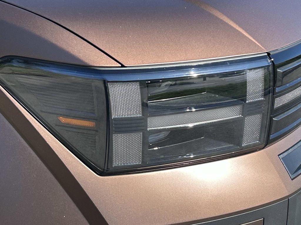 Used 2025 Hyundai Santa Fe XRT AWD/4WD image 9