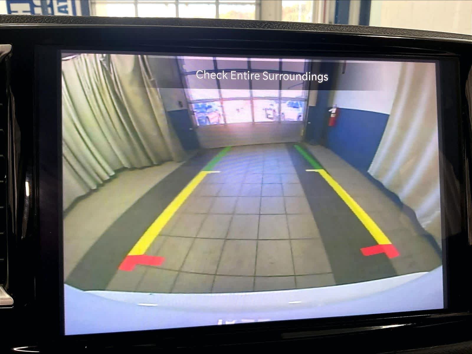 Used 2023 Chrysler Pacifica Touring-L FWD image 20