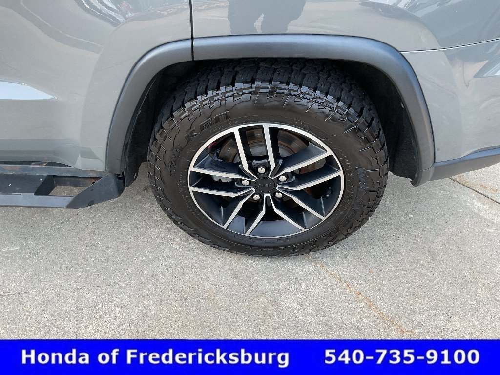 Used 2021 Jeep Grand Cherokee Trailhawk w/ Premium Lighting Group AWD/4WD image 11