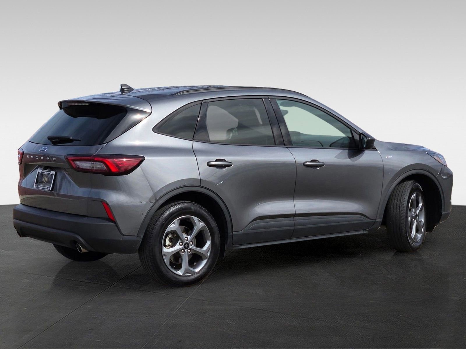 Used 2025 Ford Escape ST-Line image 4