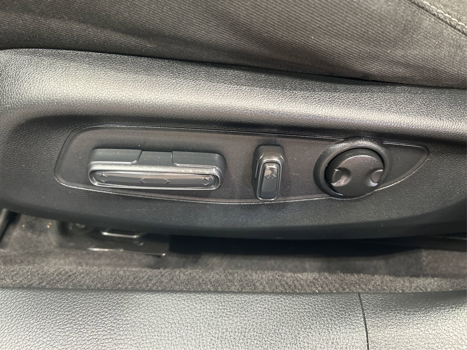 Used 2024 Honda Accord EX image 18