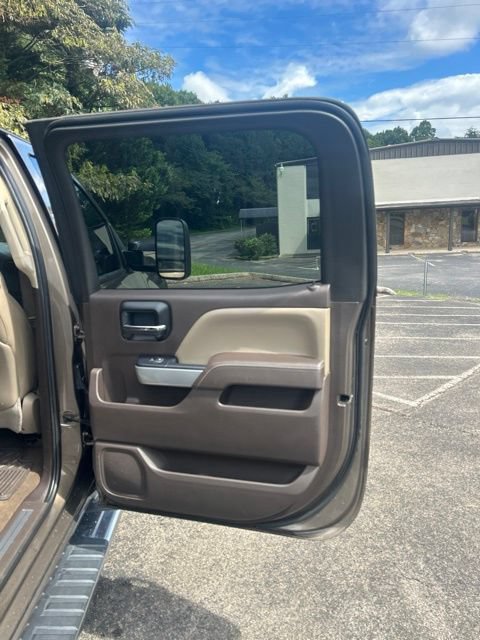 Used 2015 Chevrolet Silverado 3500 LTZ w/ Duramax Plus Package AWD/4WD image 23