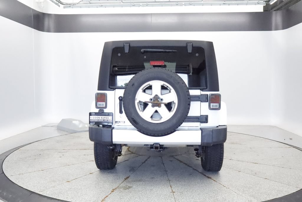 Certified 2017 Jeep Wrangler Unlimited Sahara w/ Connectivity Group AWD/4WD image 4