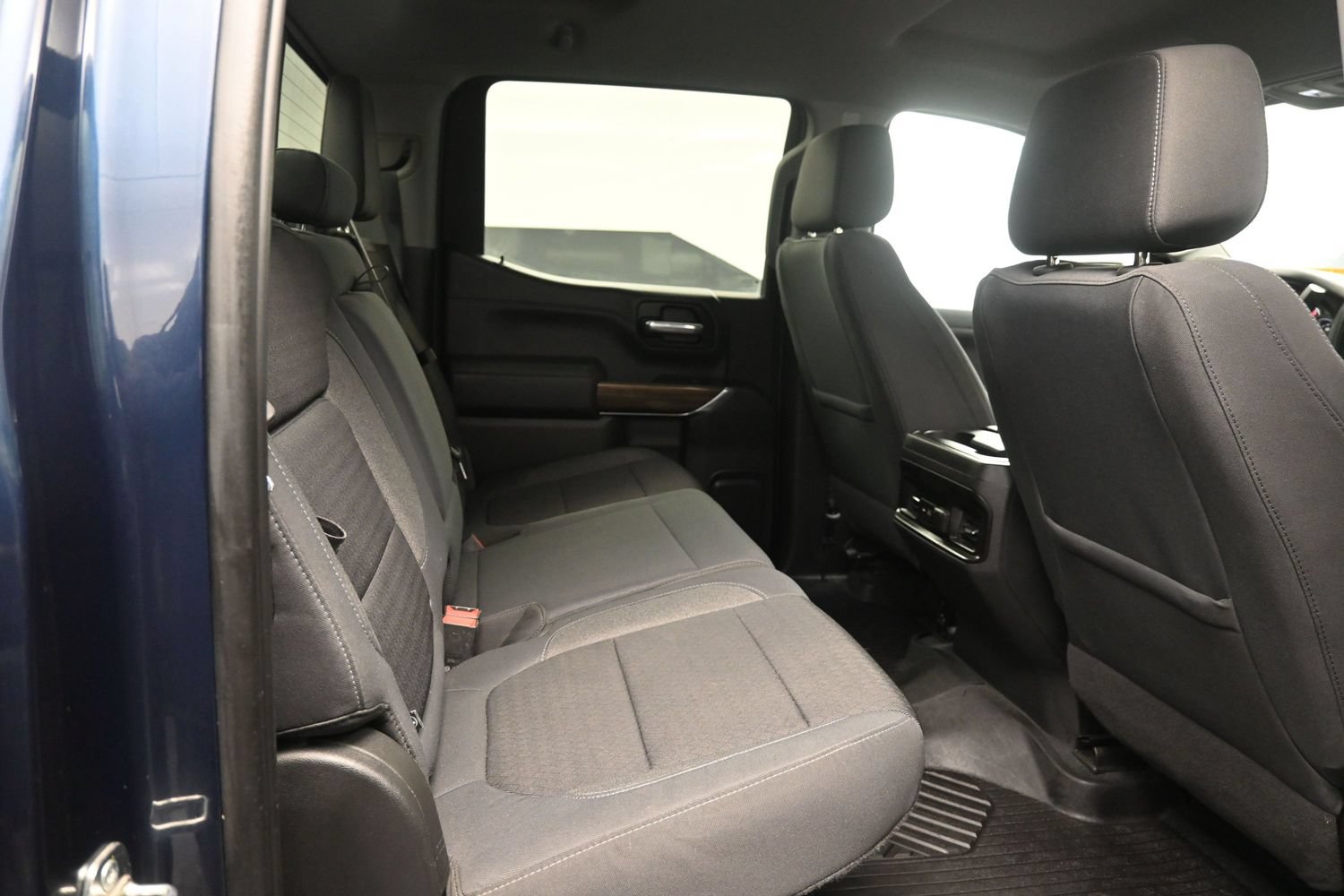 Used 2020 Chevrolet Silverado 1500 LT Trail Boss AWD/4WD image 39