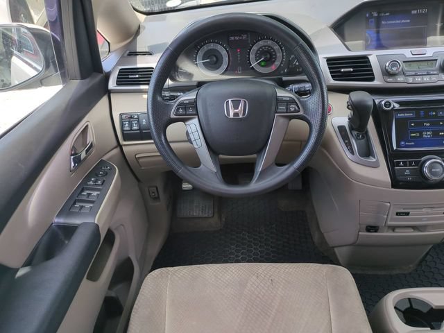 Used 2017 Honda Odyssey SE image 17