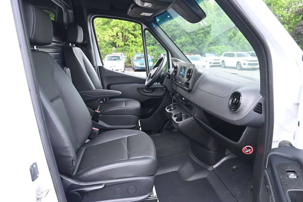 Used 2023 Mercedes-Benz Sprinter 2500 image 20