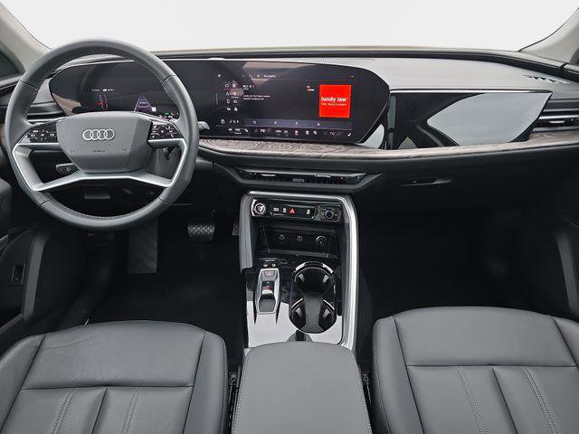 Certified 2025 Audi Q5 Premium w/ Convenience Package AWD/4WD image 10