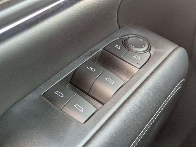 Used 2026 GMC Terrain Elevation w/ Elevation Premium Package image 24