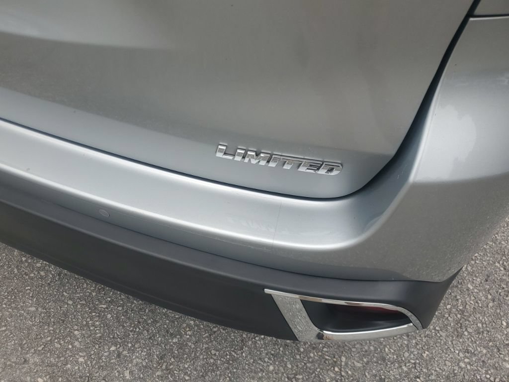 Used 2018 Toyota Highlander Limited FWD image 8