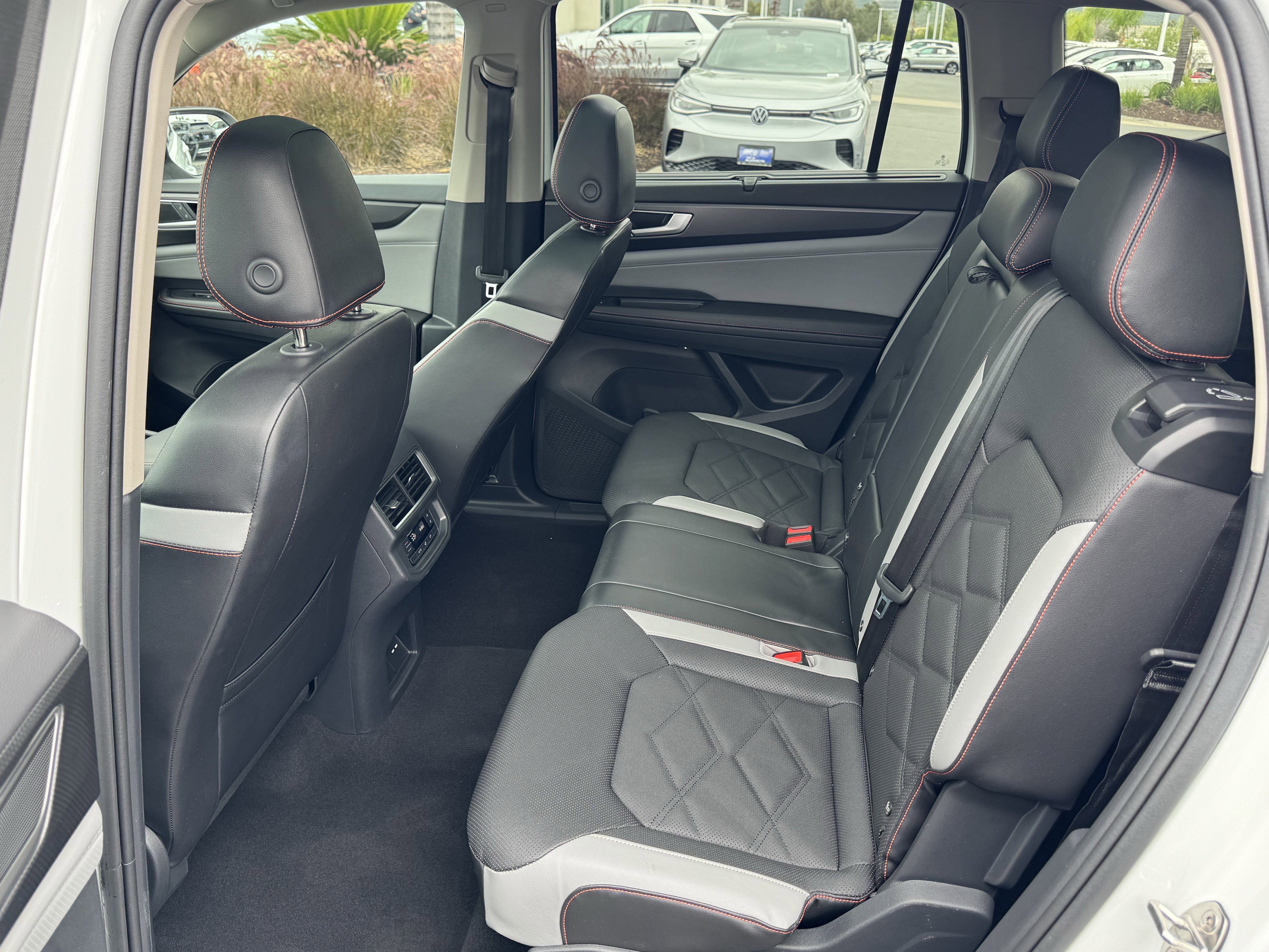 Certified 2024 Volkswagen Atlas Peak Edition SE image 35