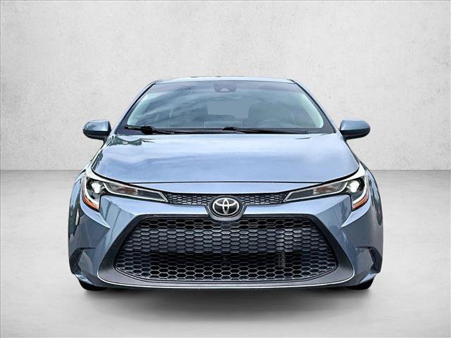 Used 2020 Toyota Corolla LE FWD image 3
