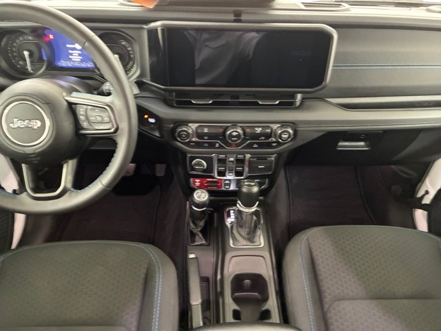Used 2024 Jeep Wrangler Unlimited Rubicon 4xe AWD/4WD image 21