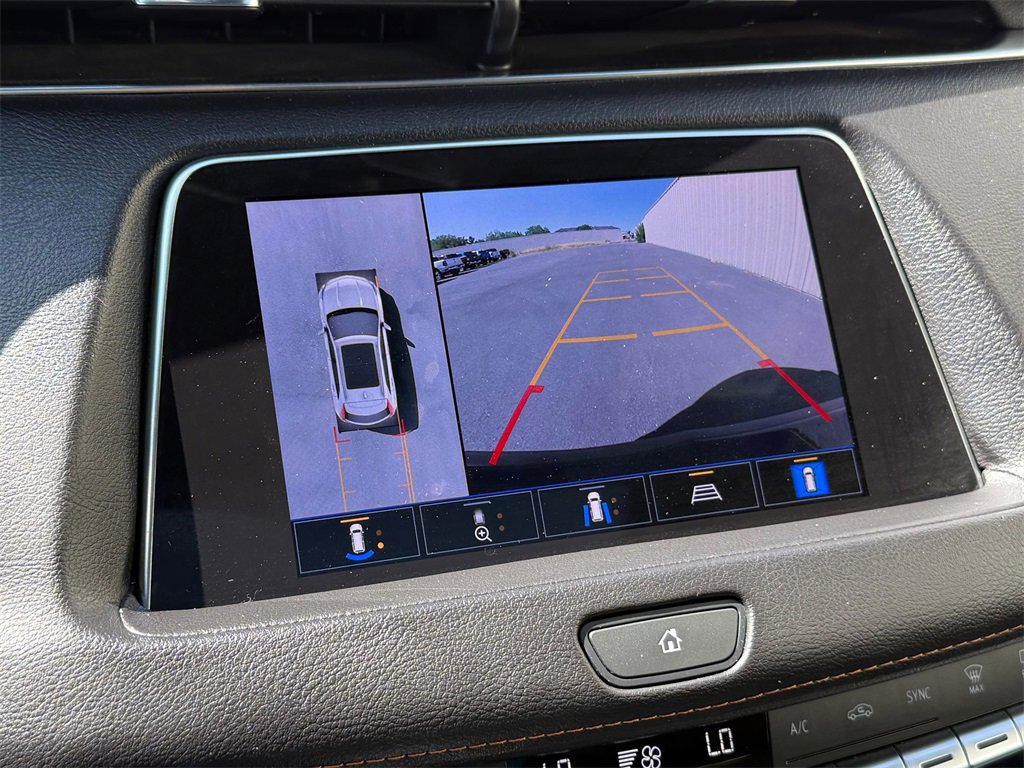 Used 2022 Cadillac XT4 Sport w/ Enhanced Visibility Package image 25