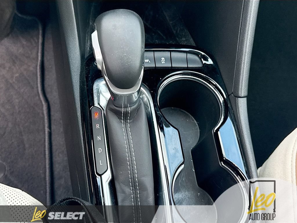 Used 2024 Buick Encore GX Avenir w/ Avenir Convenience Package FWD image 19