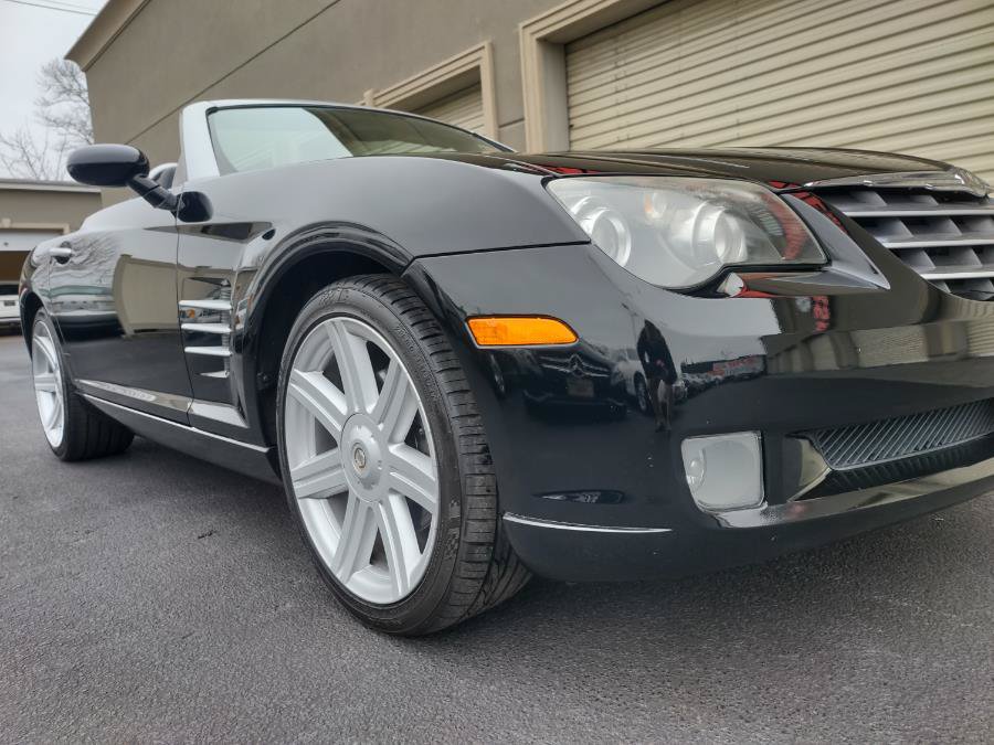 Used 2006 Chrysler Crossfire Limited RWD image 34