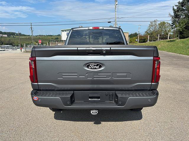 New 2026 Ford F150 XLT w/ Equipment Group 302A MID AWD/4WD image 3