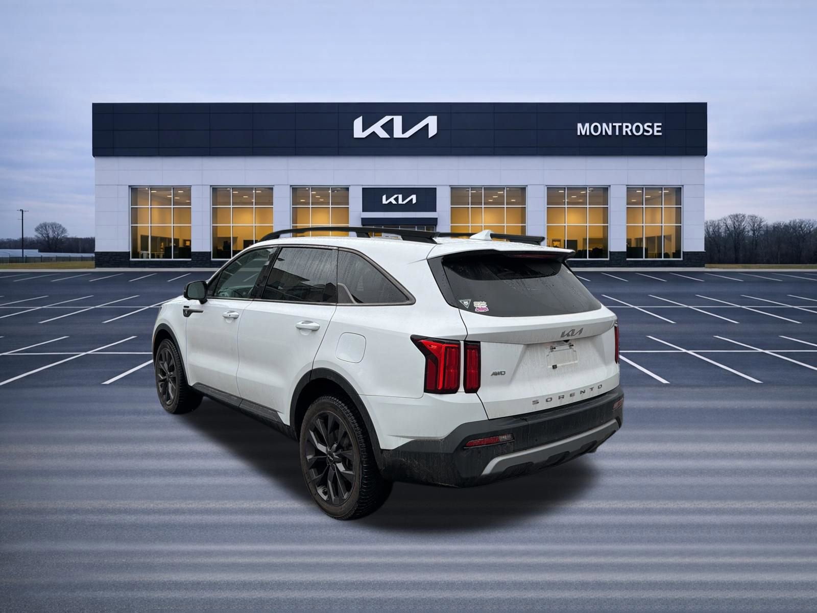 Used 2022 Kia Sorento SX Prestige w/ Rust Color Package image 4