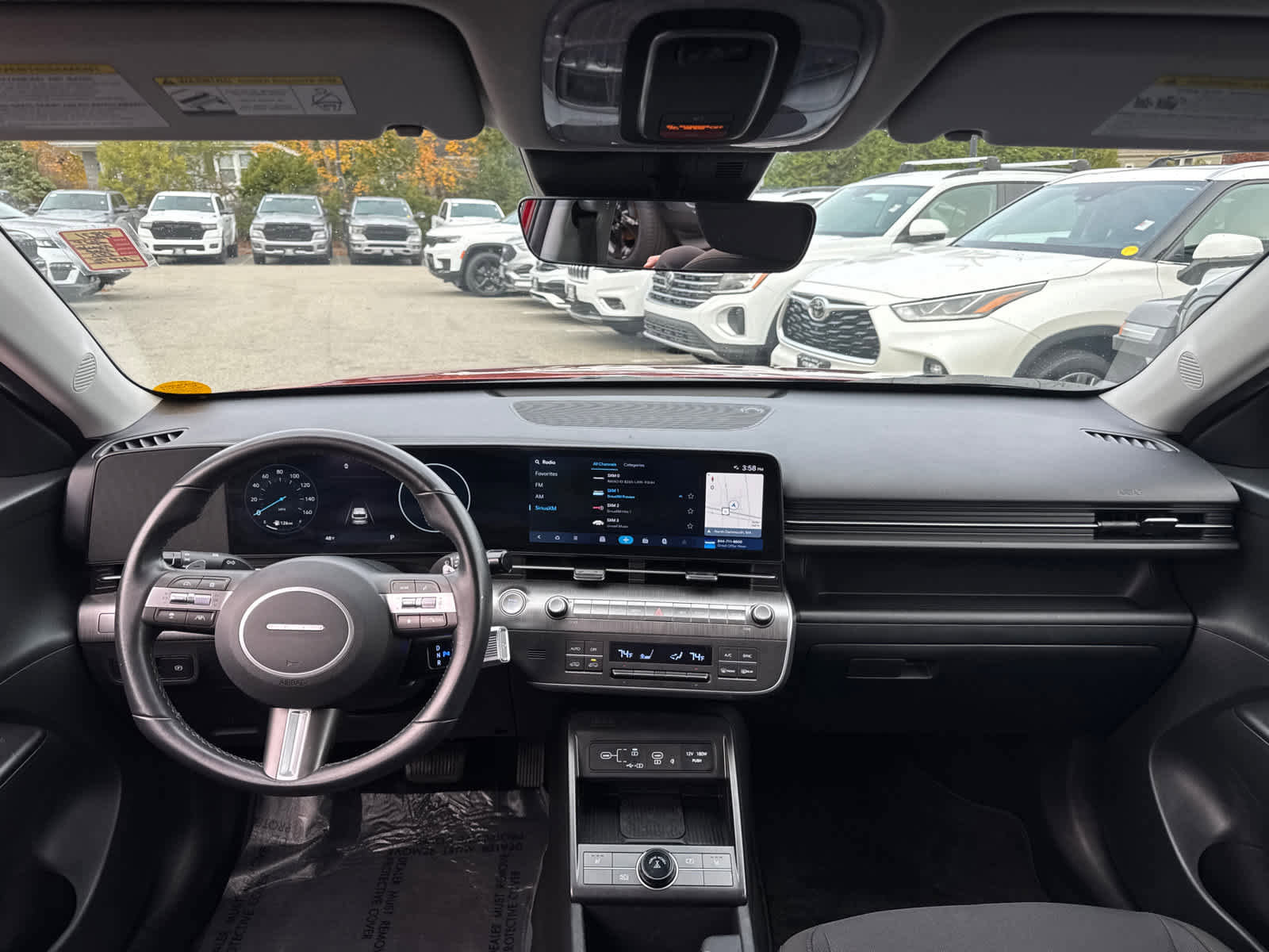 Used 2024 Hyundai Kona SEL w/ Convenience Package image 34