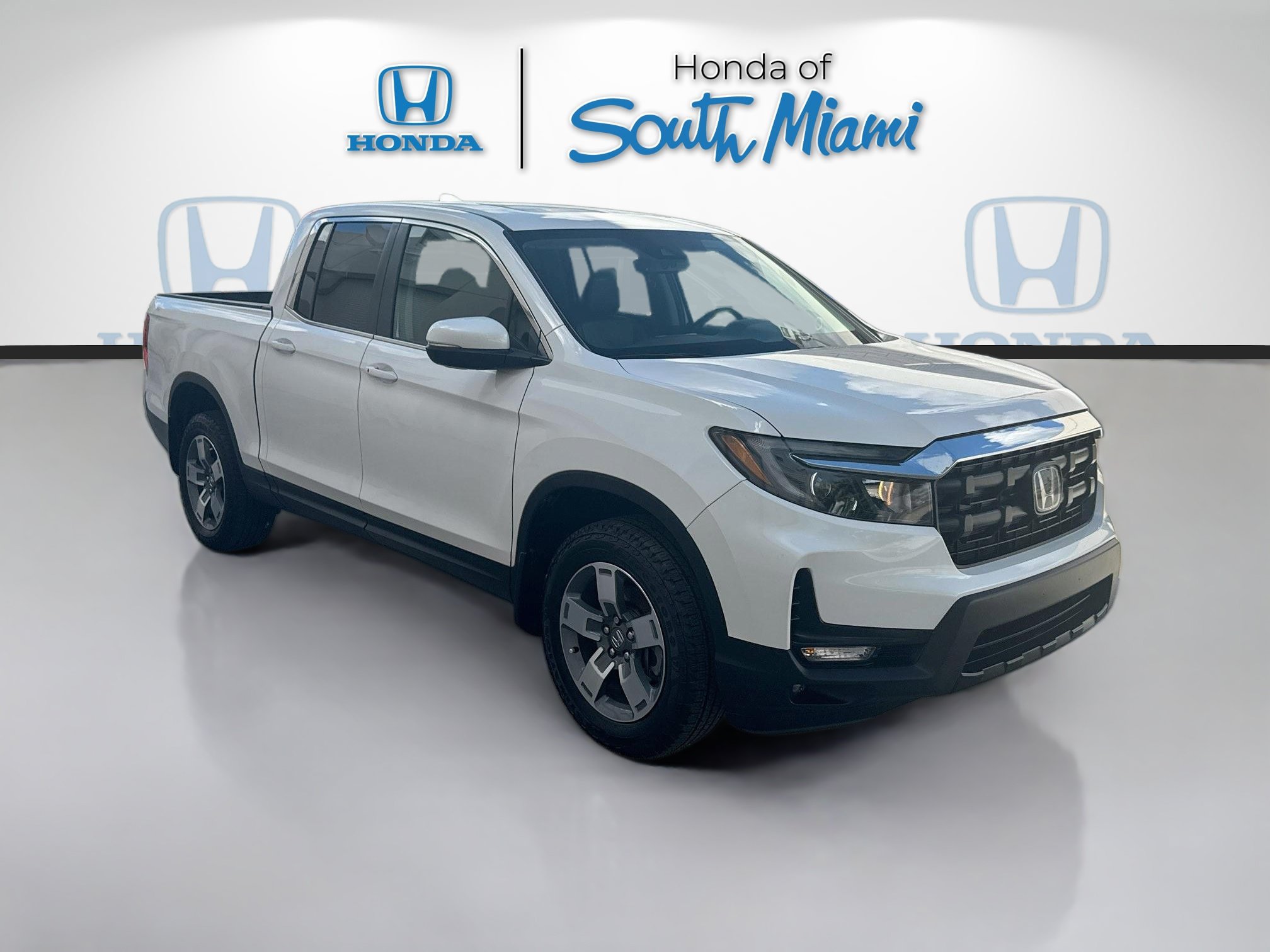 Certified 2025 Honda Ridgeline RTL image 1