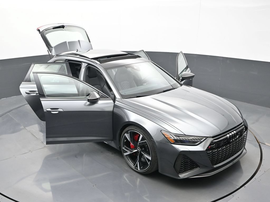 Used 2021 Audi RS 6 w/ Carbon Optic Package AWD/4WD image 31